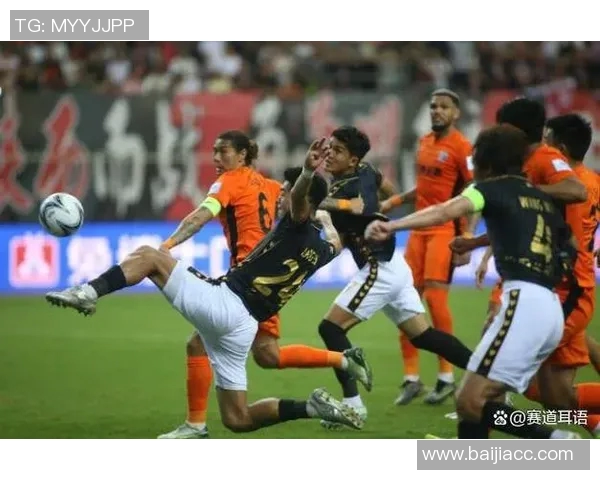 球迷炸锅：战术解析这一行为引热议！